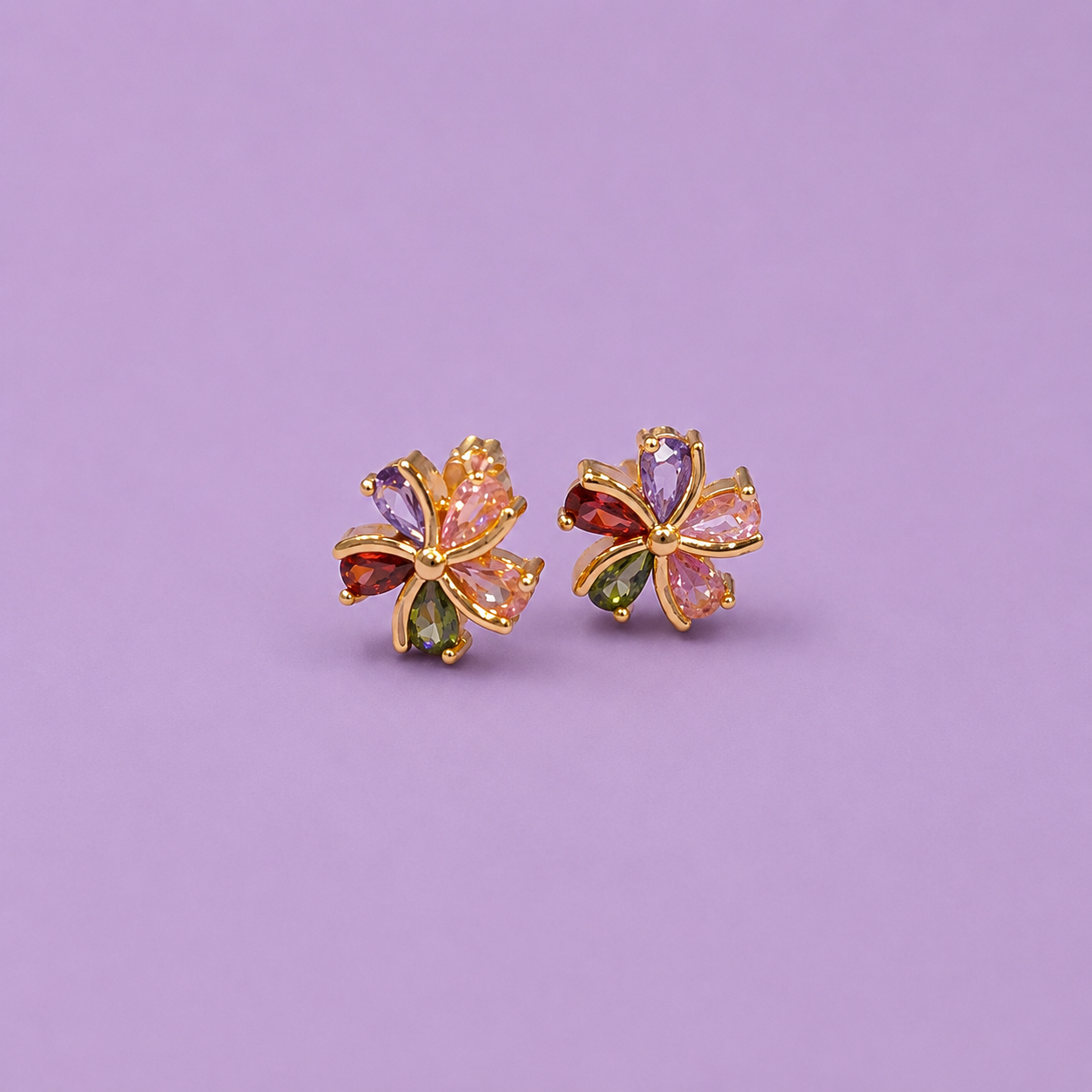 Flower Girl aretes flor con cristales multicolor bañados en oro 18K